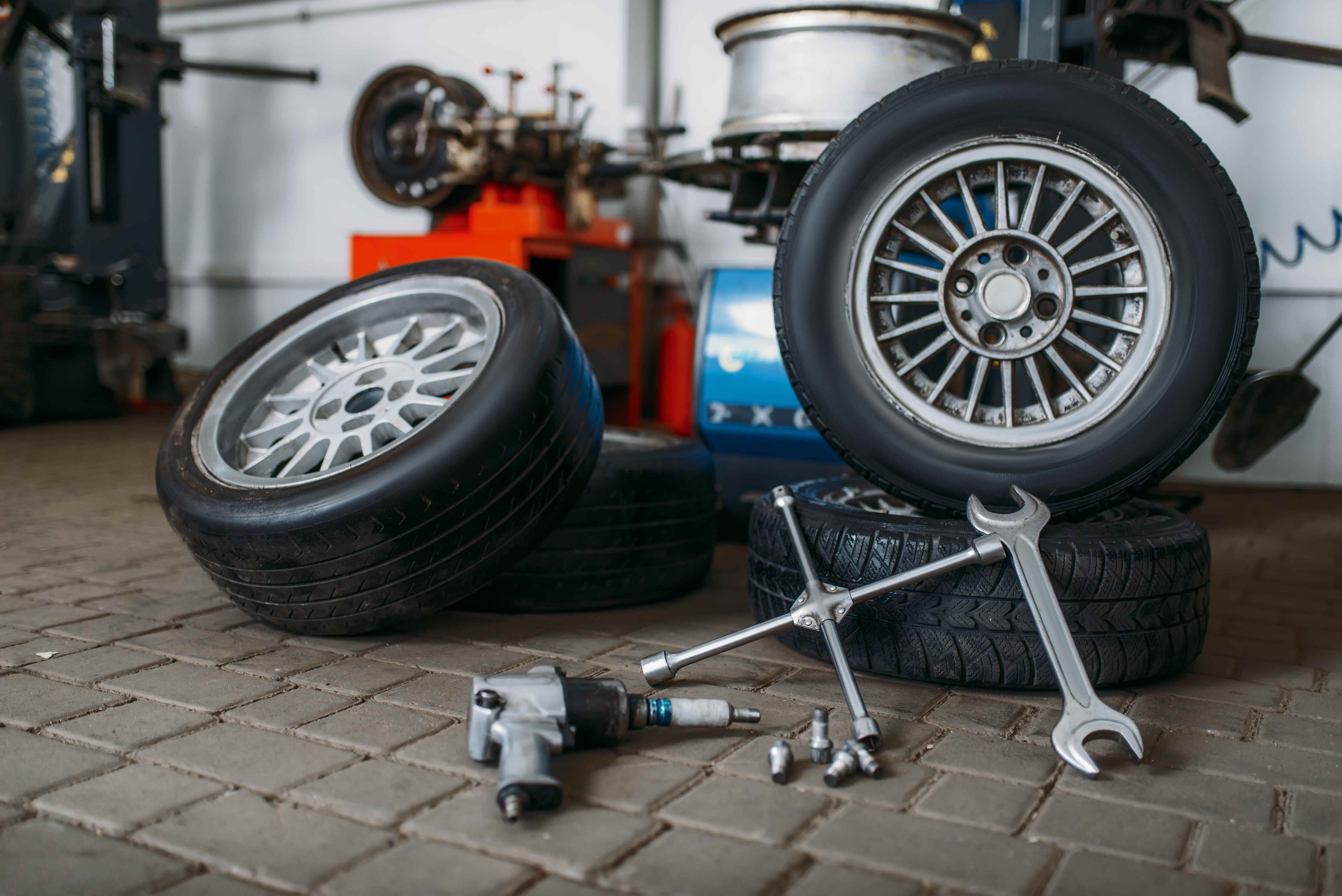 Tyre & Wheels